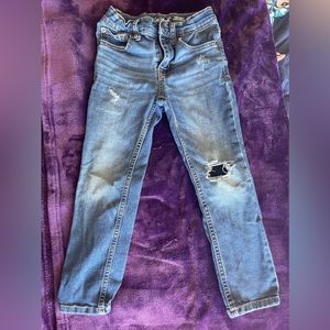 Kids  boy Cat and Jack gently used slim super stretch jeans size 6